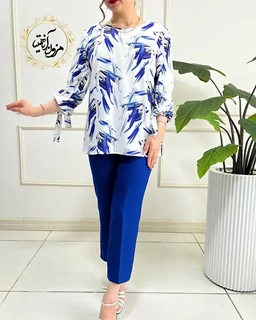 شومیز آستین واشری سفید کاربنی طرح خطی آبرنگی آرا