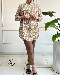 تونیک پنج دکمه سفید نسکافه ای سایز بزرگ طرح برگ و گلبرگ طلایه