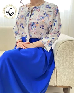 شومیز یقه پاپیونی سفید طرح نیلوفرآبی