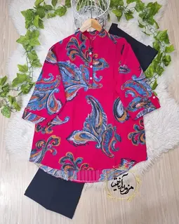 تونیک آستین سه ربع سرخابی ایتالیایی طرح بته جقه لیوسا