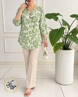 تونیک نخی جلو دکمه سفید طرح گلهای سبز باغ بهار