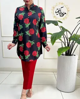 تونیک پنج دکمه مشکی طرح شاخه گل رز قرمز مونیکا