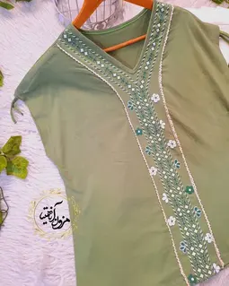 شومیز آستین افتاده سبز طرح یراق دوزی 