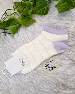 جوراب زنانه سفید طرح پاشنه جوراب بنفش