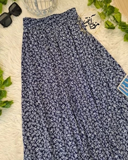 دامن زنانه نیم کلوش سرمه ای طرح گلدار ریز سفید گلزار