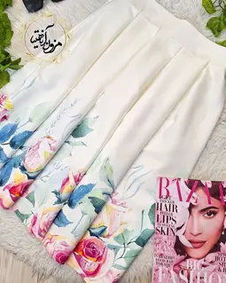 دامن پیله دار سفید طرح نیمه گلدار آریانا