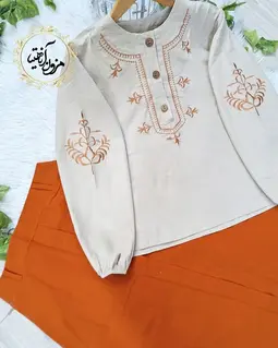 ست شومیز و دامن کرم آجری طرح گلدار ریز ژیلا