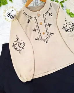 ست شومیز و دامن کرم مشکی طرح گلدار ریز ژیلا