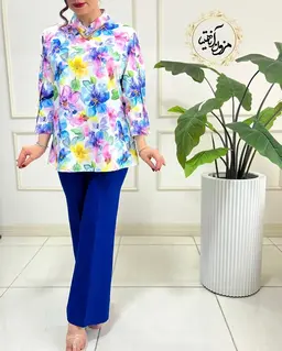 شومیز آستین سه دکمه سفید طرح گلهای رنگی سیتا