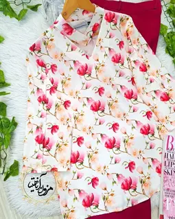 شومیز آستین سه دکمه سفید طرح گلهای سرخابی گلبهی مهدیس