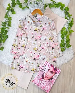 شومیز آستین سه دکمه نسکافه ای طرح گلدار آرنیا