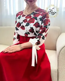 شومیز آستین واشری ریزشی سفید طرح رز قرمز مینا