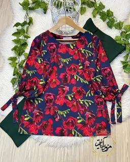 شومیز آستین واشری سرمه ای طرح گلهای قرمز فیریزیا