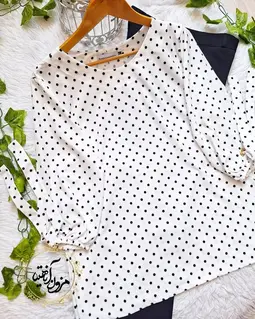 شومیز آستین واشری سفید طرح توپی ریز مشکی لیزا