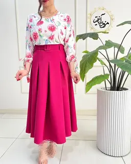 شومیز آستین واشری سفید طرح شاخه گل رز سرخابی ریتا