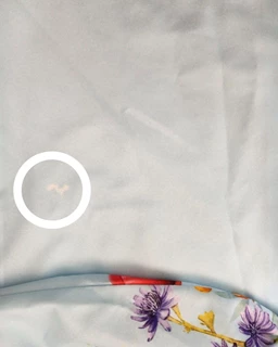 شومیز آستین پفی آبی طرح آستین با گل شقایق قرمز و پروانه رایکا سایز-1-تخفیفی