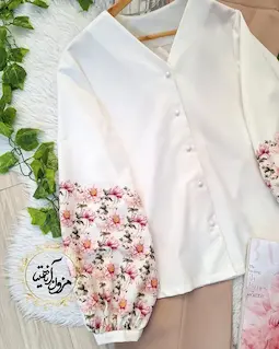 شومیز آستین پفی سفید طرح گلهای بابونه نسکافه ای