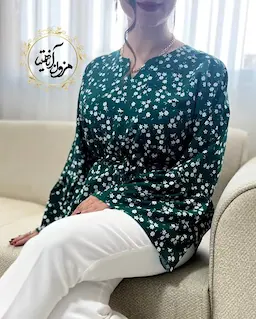 شومیز آستین کلوش زمینه سبز طرح سی گل