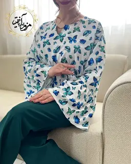 شومیز آستین کلوش سفید طرح پروانه لاجوردی