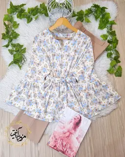 شومیز آستین کلوش سفید طرح پروانه های آبی پاستیلی پرگل