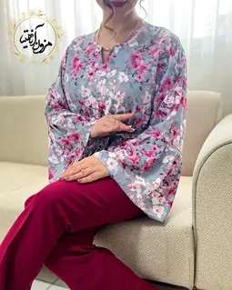 شومیز آستین کلوش طوسی طرح شکوفه سرخابی