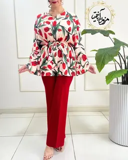 شومیز آستین کلوش نسکافه ای روشن طرح لاله های قرمز الیماه