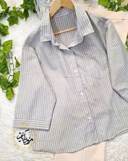 شومیز باکسی طوسی روشن سفید طرح راه راه کیانا