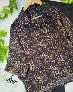 شومیز باکسی نسکافه ای مشکی طرح پلنگی نگین دار ژانیا
