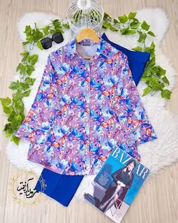 شومیز بیسیک جلو دکمه بنفش طرح گلدار آبی اسمر