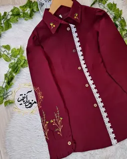 شومیز جلو دکمه دانتل دار آلبالویی طرح گلدوزی صحرا