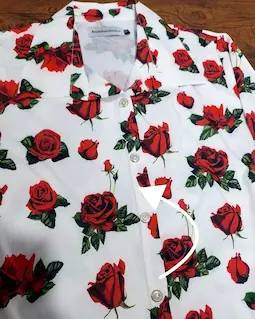 شومیز جلو دکمه زمینه سفید طرح گل رز قرمز سایز-2-تخفیفی