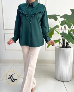 شومیز جلو دکمه سبز طرح گیپوری چین دار آرمینا