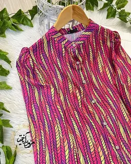 شومیز جلو دکمه سرخابی طرح ریسه راه راه رنگی