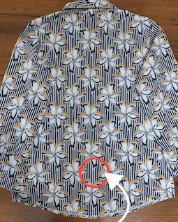 شومیز جلو دکمه سفید سرمه ای طرح راه راه گلدار پردیس سایز-3-تخفیفی