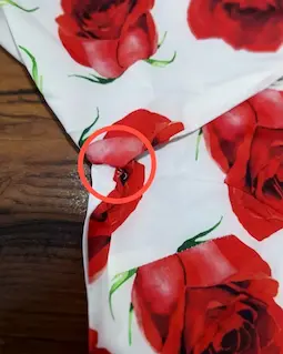 شومیز جلو دکمه سفید قرمز طرح رز گل سایز-3-تخفیفی