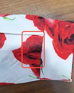 شومیز جلو دکمه سفید قرمز طرح رز گل سایز-3-تخفیفی