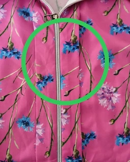شومیز جلو زیپ دار سرخابی طرح گل های آبی شکیبا سایز-2-تخفیفی