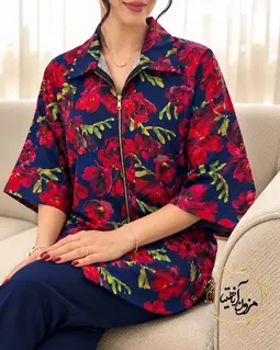 شومیز جلو زیپ دار سرمه ای طرح گلهای قرمز فیریزیا