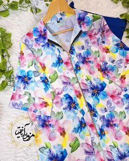 شومیز جلو زیپ دار سفید طرح گلهای رنگی سیتا