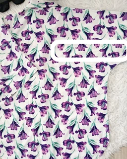 شومیز جلو زیپ سفید طرح گلهای شیپوری منا سایز-1-تخفیفی