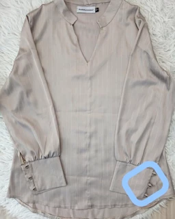 شومیز مجلسی خاکی طرح ساتن آرمانی جدید سایز-2-تخفیفی