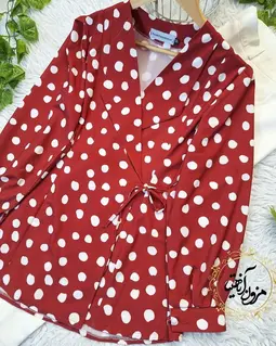 شومیز مدل لنگی آلبالویی طرح توپی سفید گریس