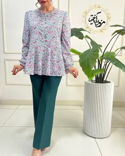شومیز پایین کلوش سفید طرح شکوفه های پاستیلی پاپلی