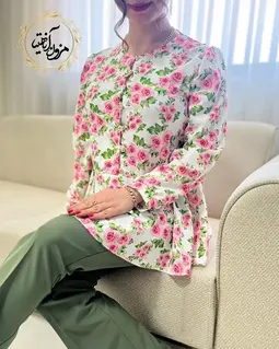 شومیز پایین کلوش سفید طرح گلهای صورتی گلاب