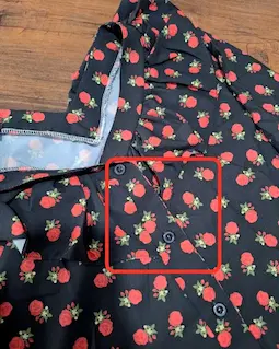 شومیز یقه خورشیدی مشکی قرمز طرح دلارز سایز-3-تخفیفی