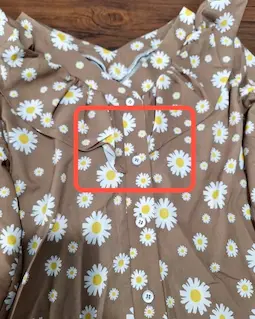 شومیز یقه خورشیدی نسکافه ای طرح بابونه سفید نیروانا سایز-3-تخفیفی