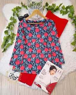 شومیز یقه دلبری مشکی طرح انار و دونه انار برگ آبی سارین