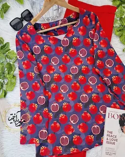 شومیز یقه دلبری سرمه ای طرح انار قرمز نارشین