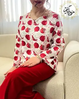 شومیز یقه دلبری سفید طرح انار برگ سبز سدری دونار