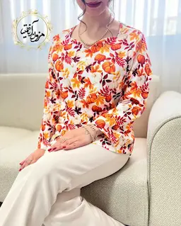 شومیز یقه دلبری سفید طرح کدو برگ نارنجی پگاه